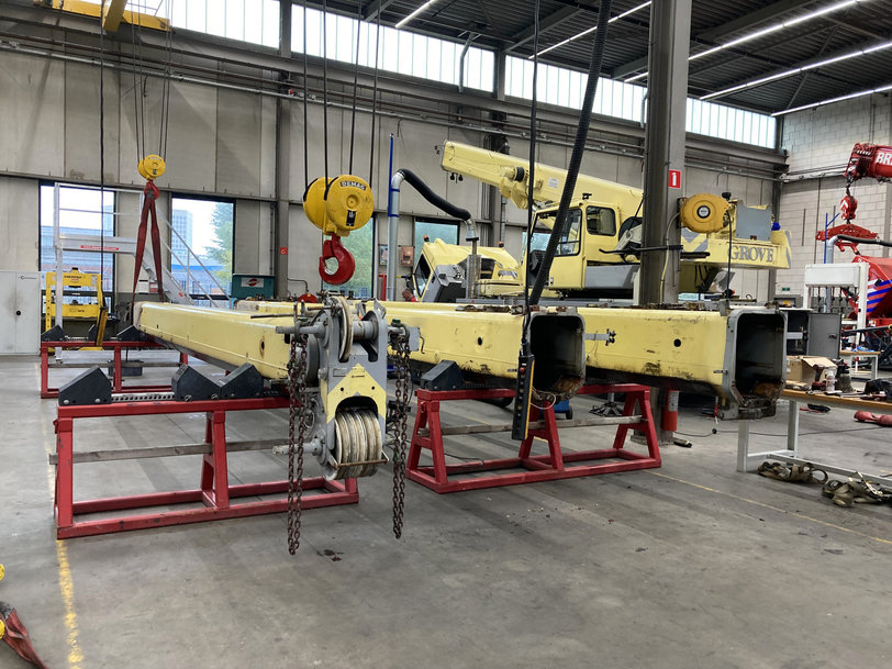 Encore Revives Grove GMK3050 for Dutch Steel Erector, Ensuring Operator Safety and Company Success 